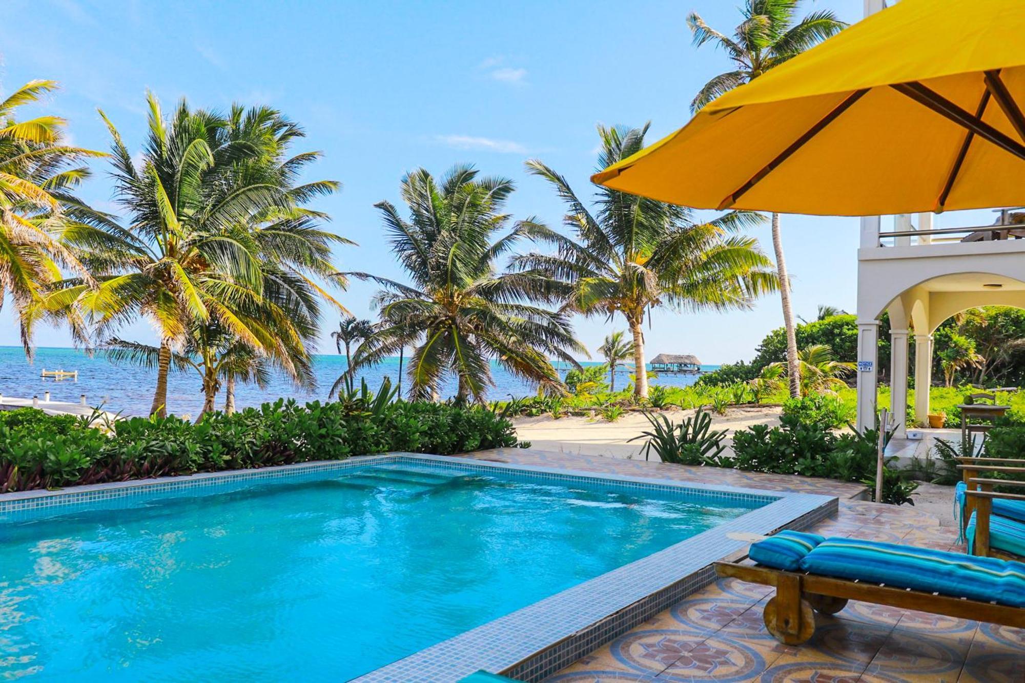 Blue Water Beach Villas San Pedro  Room photo