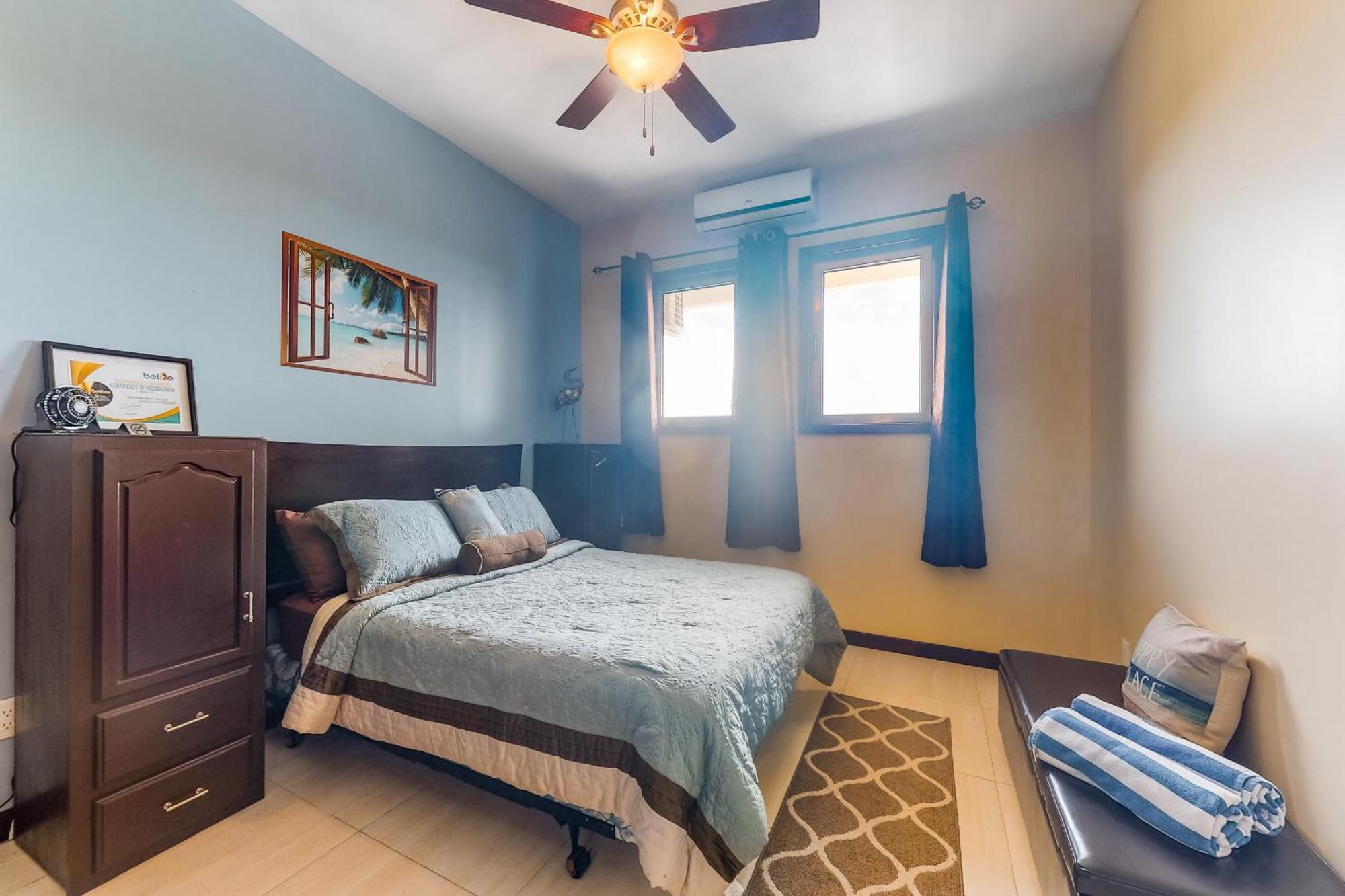 Blue Water Beach Villas San Pedro  Room photo