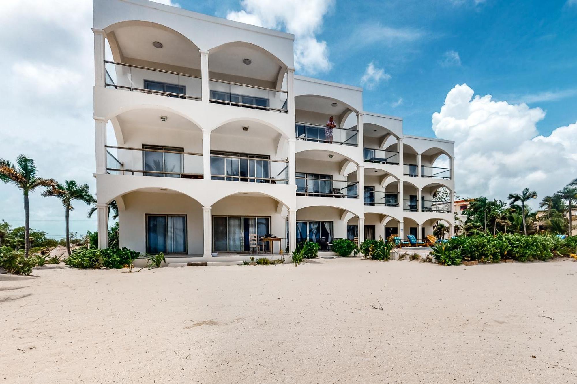 Blue Water Beach Villas San Pedro  Room photo