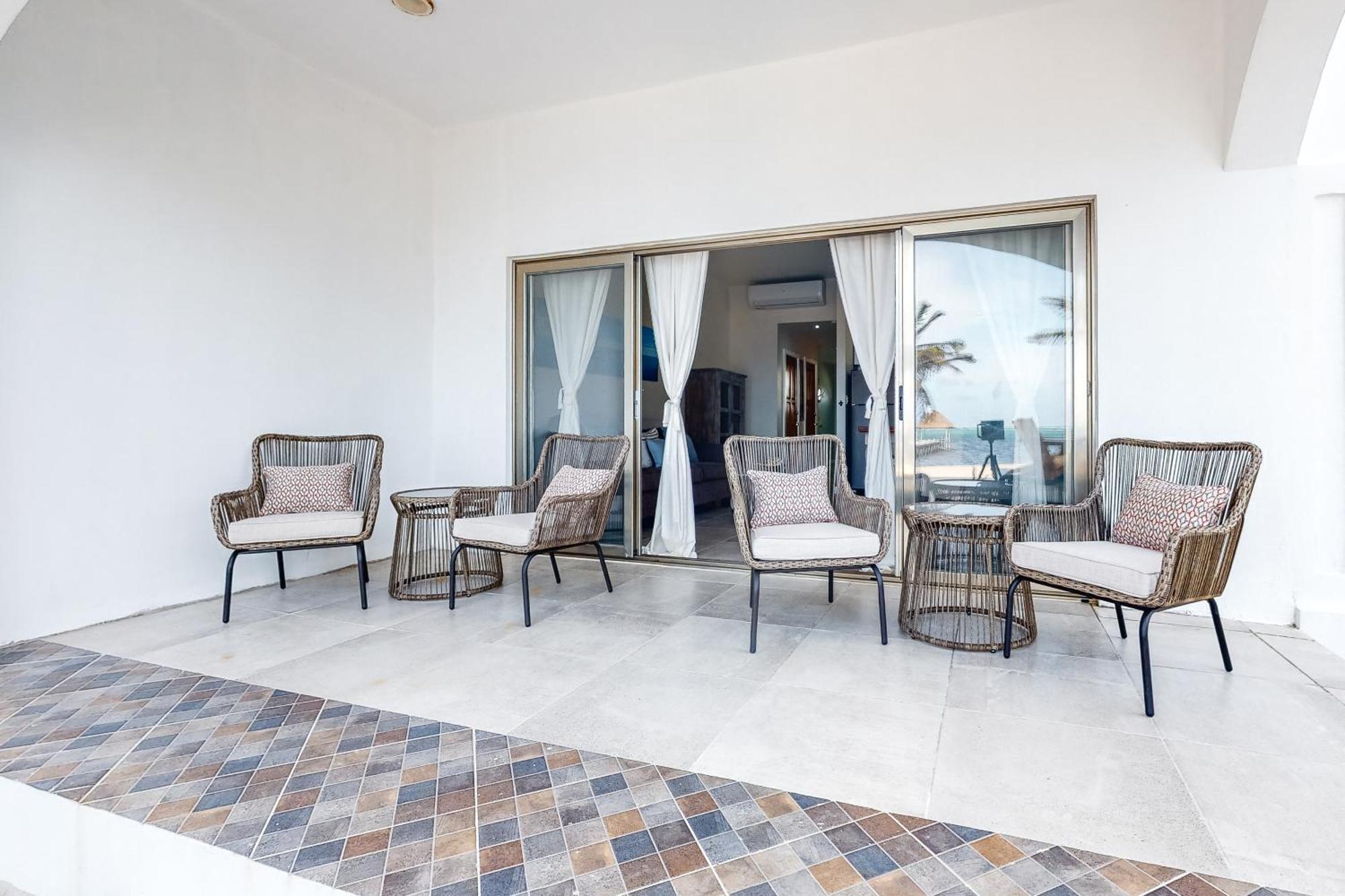 Blue Water Beach Villas San Pedro  Room photo