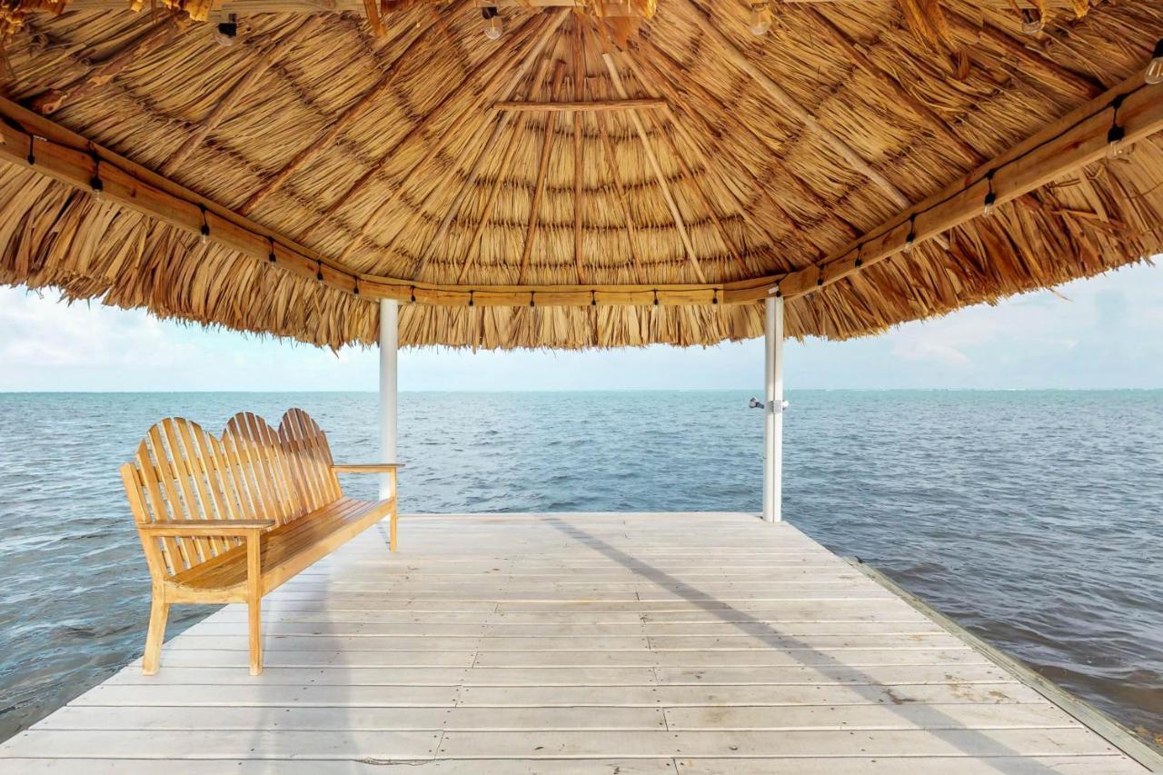 Blue Water Beach Villas San Pedro  Exterior photo